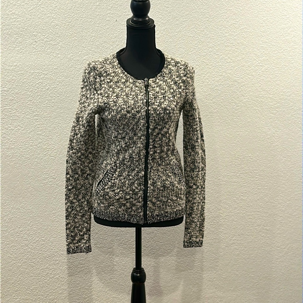 Loft gray, black, and white marbled sweater with front zipper. Wool-cotton blend